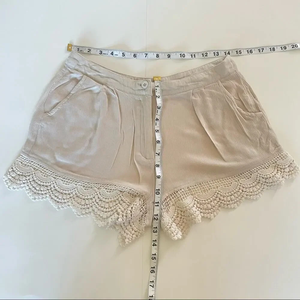 Boho Lace Trim Shorts Cream Medium Tulum Beach Vacation 🔥 - Picture 2 of 8
